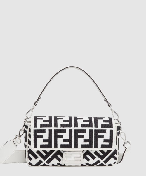 [FENDI-펜디]바게트백 미듐 8BR600